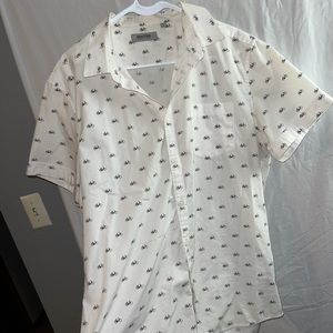 Kenneth Cole Reaction Button Up